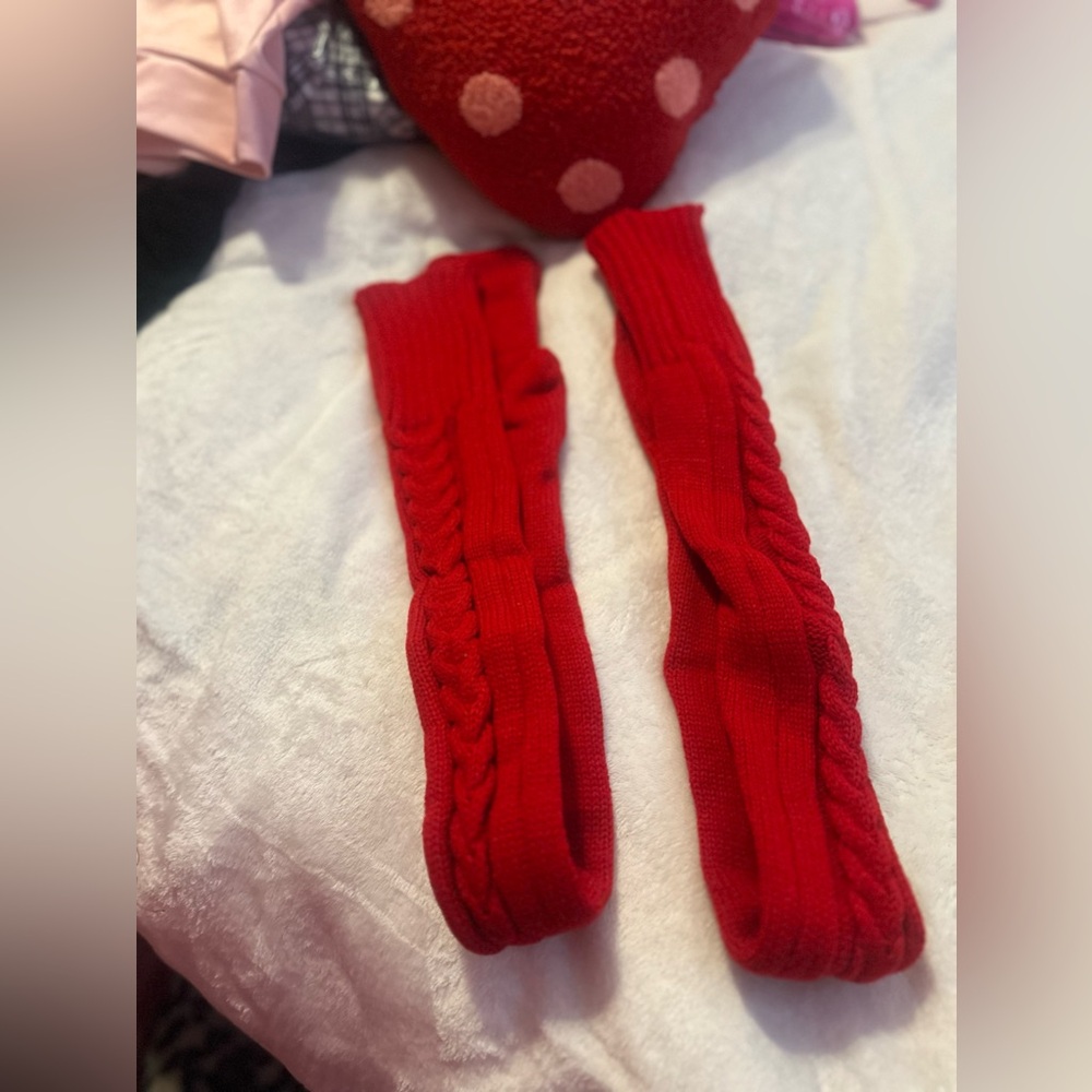 New red knitted thighs hi
